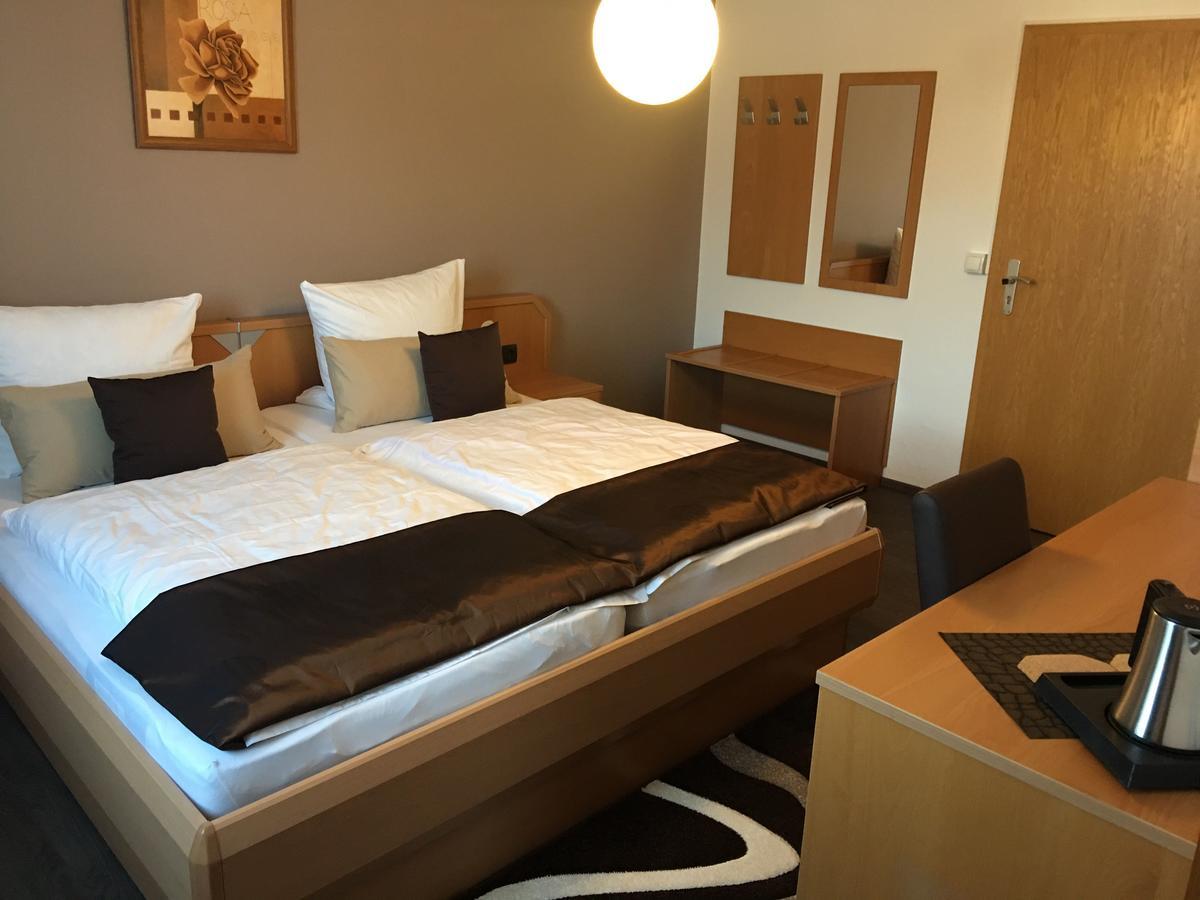 Hotel Am Bruennchen Oberbaar Kültér fotó