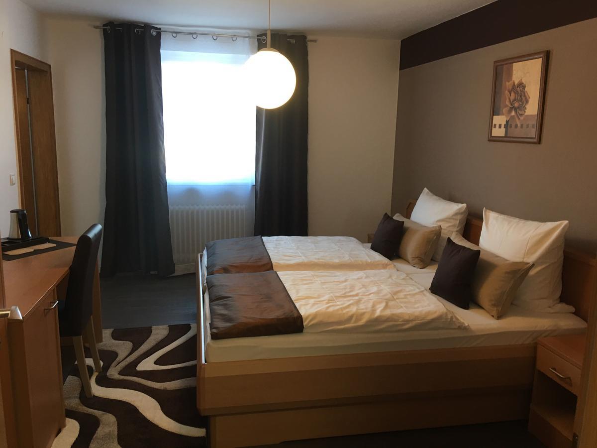 Hotel Am Bruennchen Oberbaar Kültér fotó